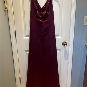 Elegant cranberry glitter long dress!